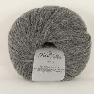 Ash_Cielo_Luftigt garn i alpaka og Super Fine Merino