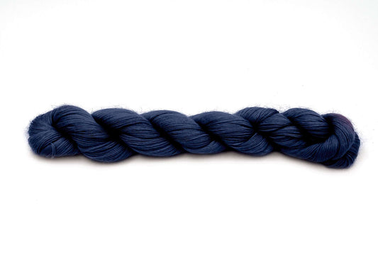Mohair by Canard 1-trådet kidmohair og merino - Dyb blå (Nr. 1118)