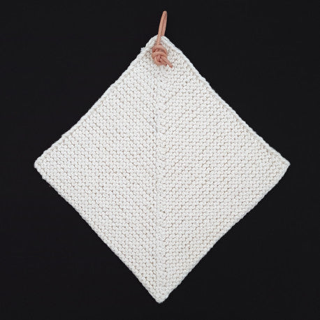 Diagonale grydelapper – strikke- og hæklekits (Dark Old Rose)