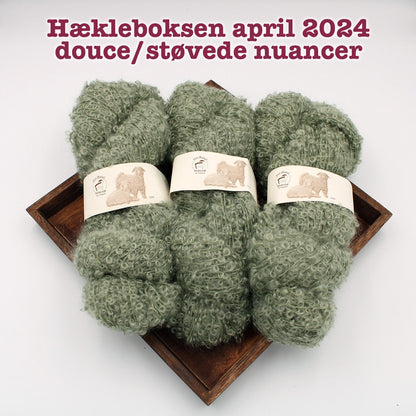 Hækleboksen april 2024 douce/støvede nuancer - Mohair by Canard
