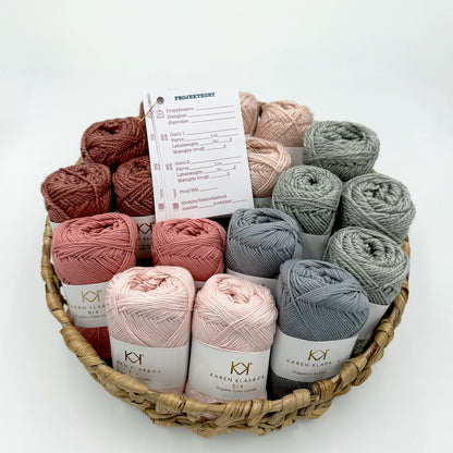 Hækleboksen juli 2024 douce/støvede nuancer Karen Klarbæk organic color cotton 8/4 og Recykled Bottle Yarn