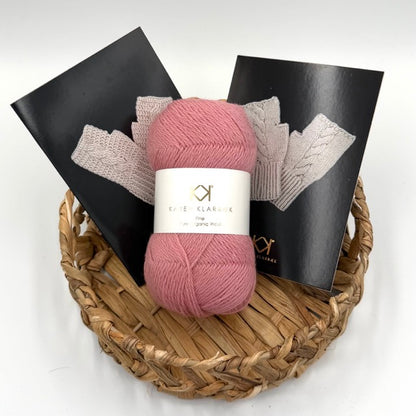 Pulsvarmere med snoninger – Strikke- og Hæklekits (Rose)